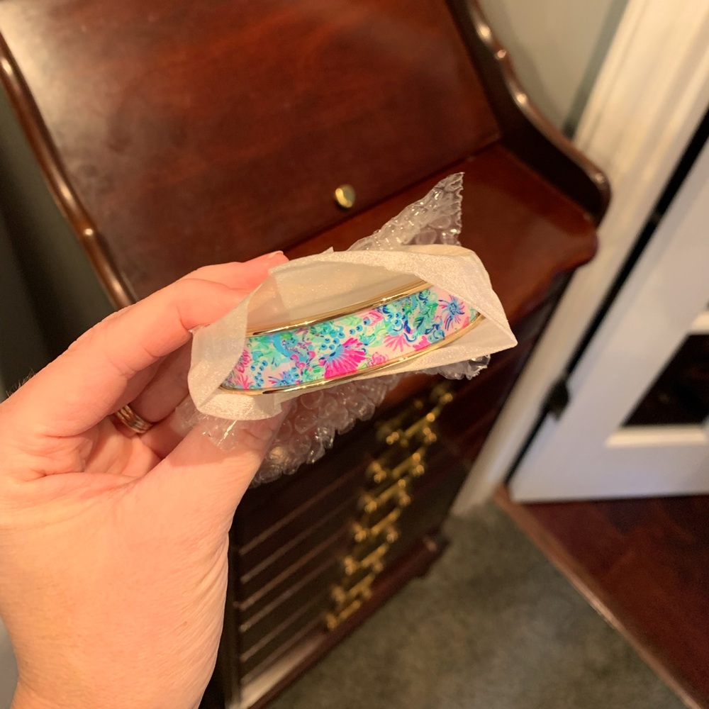 **NEW** Lilly Pulitzer bangle 💕